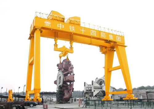 衛華盾構用門式起重機