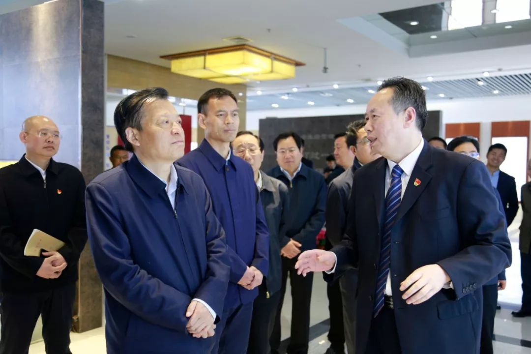 河南省副省長劉偉蒞臨衛華調研丨打造起重行業公共服務專業平臺